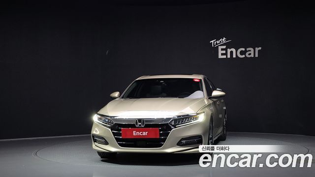 Honda Accord 2.0 Hybrid Touring — пробег 121 922 км — фото 3 из 5