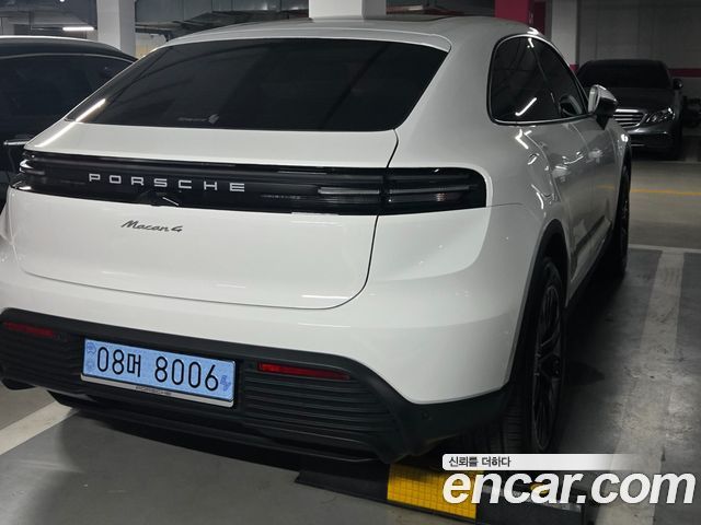 Porsche Macan Base 4 — пробег 1 903 км — фото 2 из 5