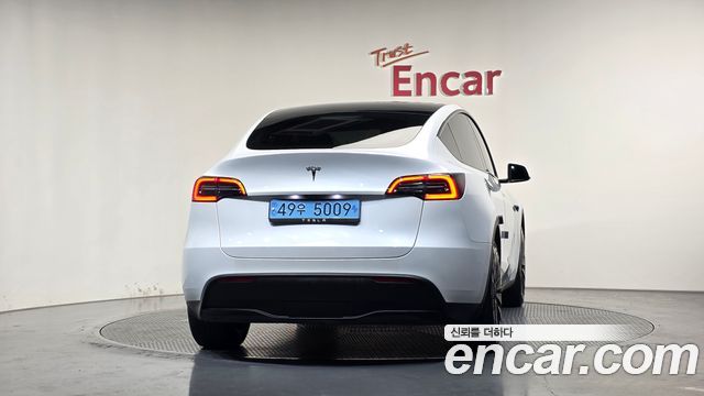 Tesla Model Y RWD — пробег 38 944 км — фото 4 из 5
