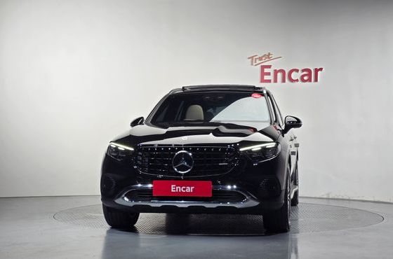 Mercedes-Benz GLC-Class GLC 300 4MATIC Avantgarde — пробег 17 807 км — фото 3 из 5