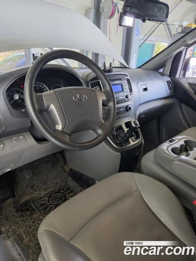 Hyundai Starex Van 3-Seater Smart — пробег 85 385 км — фото 3 из 3