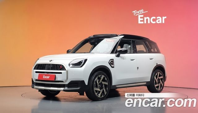 Mini Countryman ALL4 Favoured — пробег 35 км — фото 1 из 5