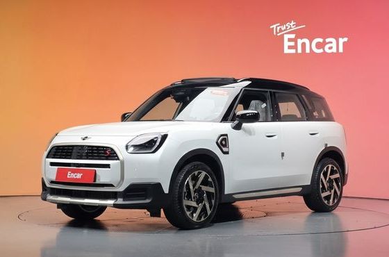 Mini Countryman ALL4 Favoured — пробег 35 км — фото 1 из 5