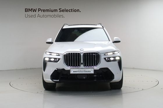 BMW X7 xDrive 40i M Sport 6STR — пробег 11 381 км — фото 2 из 5