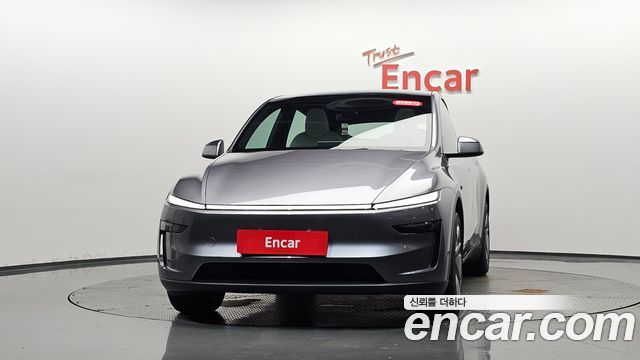 Tesla Model Y Premium Long Range AWD — пробег 1 205 км — фото 3 из 5
