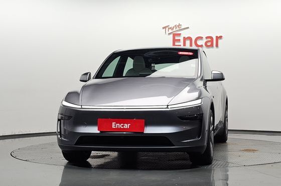 Tesla Model Y Premium Long Range AWD — пробег 1 205 км — фото 3 из 5