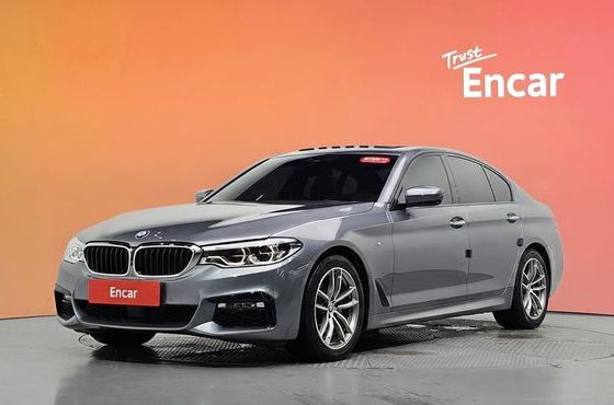 BMW 5-Series 520d xDrive M Sport Package Plus — пробег 112 581 км — фото 1 из 5
