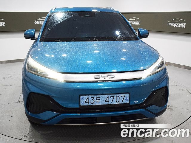 BYD Atto 3 Plus — пробег 8 446 км — фото 2 из 5