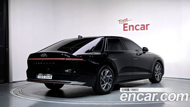 Hyundai Grandeur Premium — пробег 16 030 км — фото 2 из 5