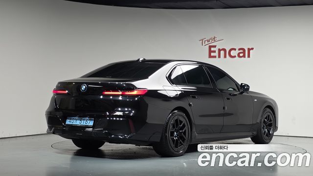 BMW i7 eDrive 50 M Sport — пробег 34 681 км — фото 2 из 5