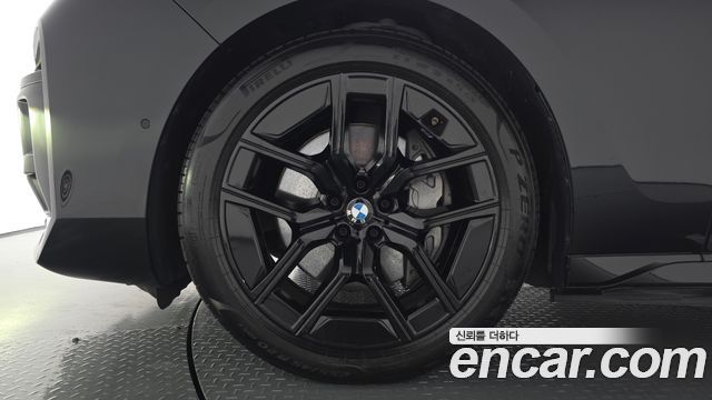 BMW i7 eDrive 50 M Sport — пробег 34 681 км — фото 5 из 5