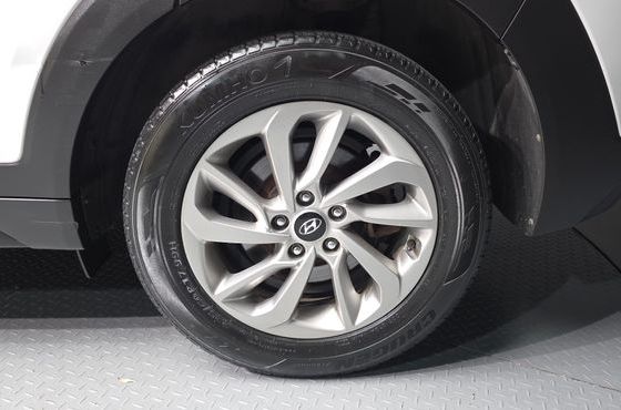 Hyundai Tucson Diesel 1.7 2WD Modern — пробег 274 811 км — фото 5 из 5