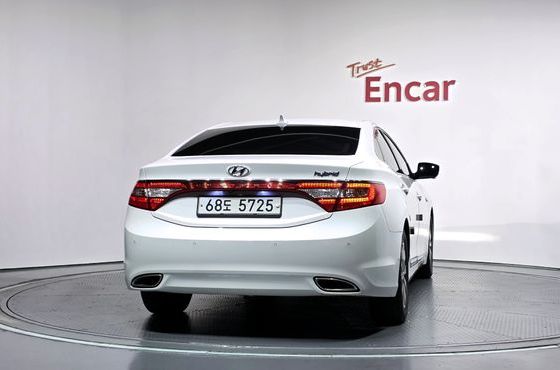 Hyundai Grandeur Premium — пробег 138 026 км — фото 4 из 5