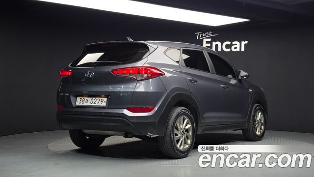 Hyundai Tucson Diesel 1.7 2WD Style — пробег 225 539 км — фото 2 из 5