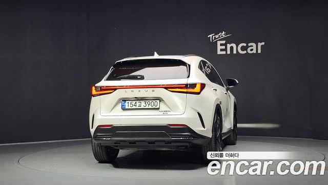 Lexus NX Premium — пробег 50 956 км — фото 4 из 5