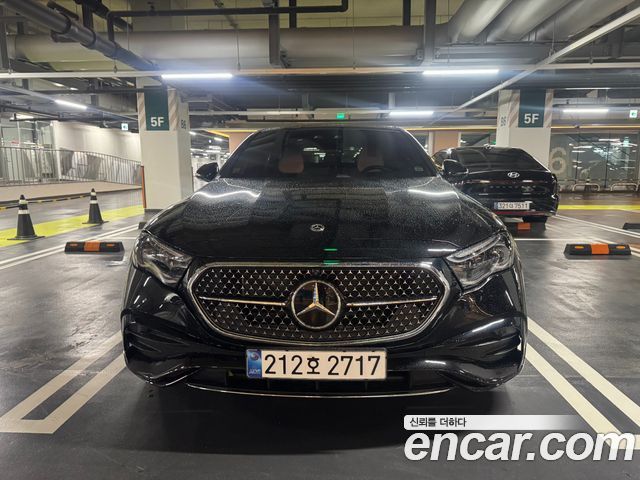Mercedes-Benz E-Class E300 4MATIC AMG Line — пробег 5 100 км — фото 1 из 5