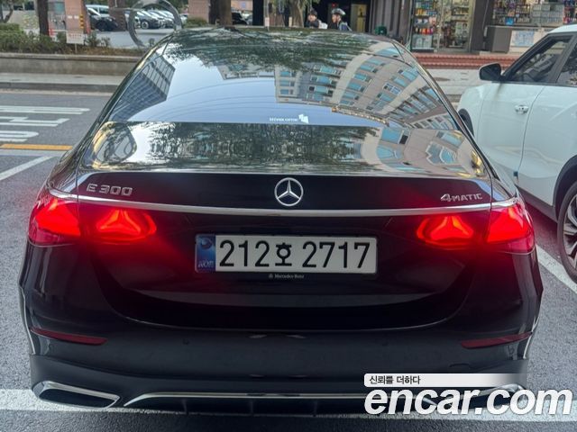 Mercedes-Benz E-Class E300 4MATIC AMG Line — пробег 5 100 км — фото 2 из 5