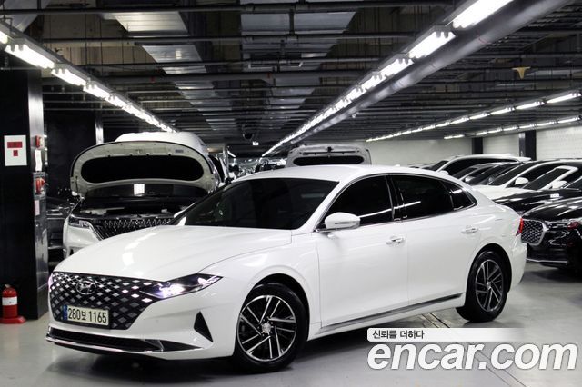 Hyundai Grandeur 2.5 Premium Choice — пробег 60 000 км — фото 3 из 5