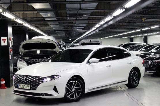 Hyundai Grandeur 2.5 Premium Choice — пробег 60 000 км — фото 3 из 5