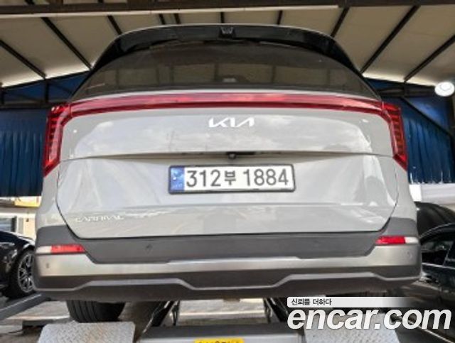 Kia Carnival Gasoline 7-Seater Gravity — пробег 39 679 км — фото 2 из 2