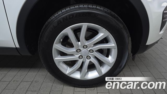 Land Rover Discovery Sport 2.0 TD4 SE — пробег 93 120 км — фото 5 из 5