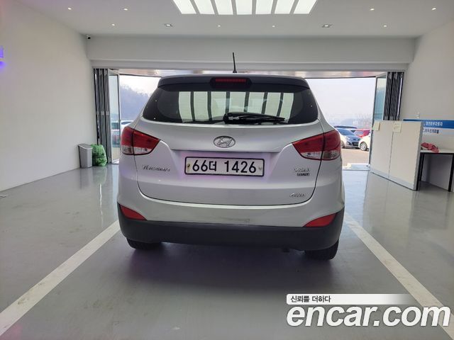 Hyundai Tucson Diesel 4WD X20 Smart — пробег 203 993 км — фото 4 из 5