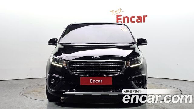 Kia Carnival 9-Seater Prstige — пробег 111 334 км — фото 3 из 5