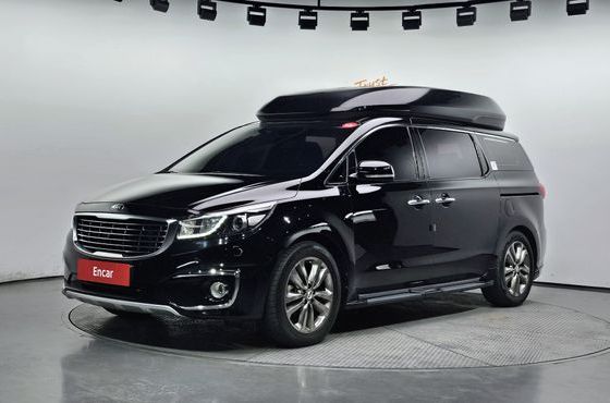 Kia Carnival 9-seater Hi-Limousine Noblesse — пробег 94 465 км — фото 1 из 5