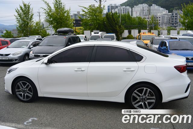Kia K3 из Кореи Encar
