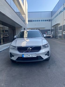 Volvo XC40 B4 Ultimate Bright — пробег 39 486 км — фото 1 из 5