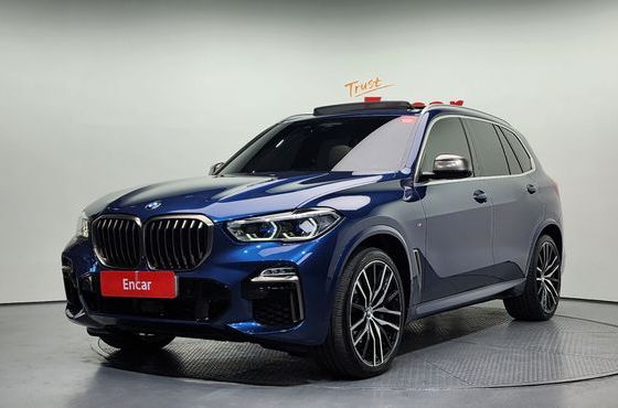 BMW X5 M50i — пробег 122 633 км — фото 1 из 5