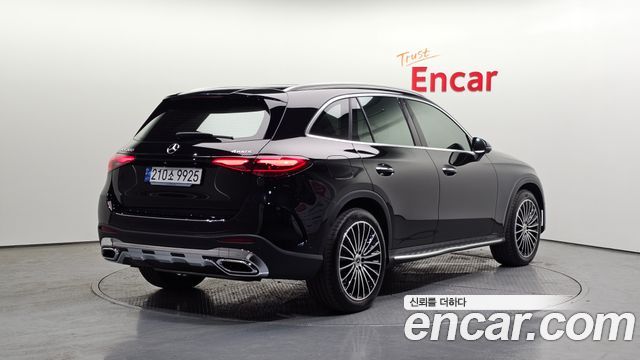 Mercedes-Benz GLC-Class GLC300 4MATIC AMG Line — пробег 23 260 км — фото 2 из 5