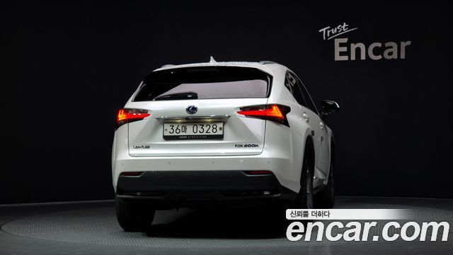 Lexus NX Executive — пробег 142 246 км — фото 4 из 5