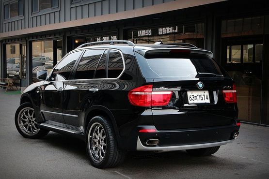 BMW X5 xDrive 48i — пробег 228 101 км — фото 5 из 5
