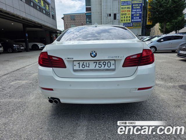 BMW 5-Series 520d xDrive — пробег 179 440 км — фото 4 из 5