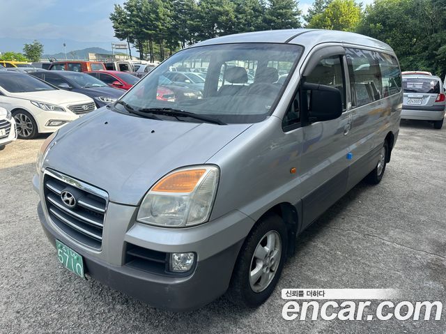 Hyundai Starex 9-Seater CRDi 2WD GRX — пробег 103 708 км — фото 1 из 5