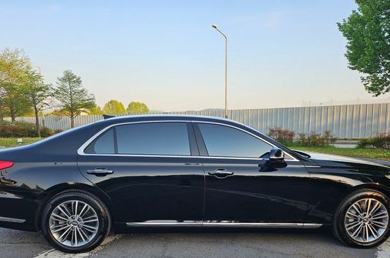 Genesis EQ900 3.8 GDI AWD Premium Luxury — пробег 129 000 км — фото 3 из 5