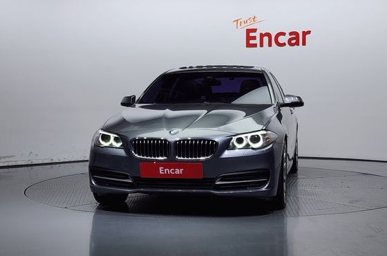 BMW 5-Series 528i xDrive — пробег 145 560 км — фото 3 из 5