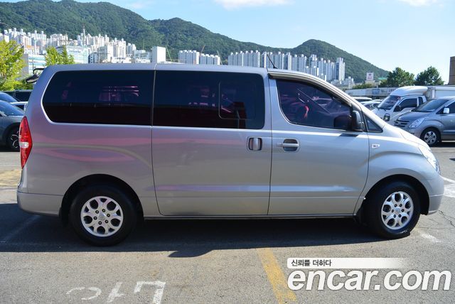 Hyundai Starex 5-Seater VAN CVX Luxury — пробег 164 711 км — фото 3 из 5