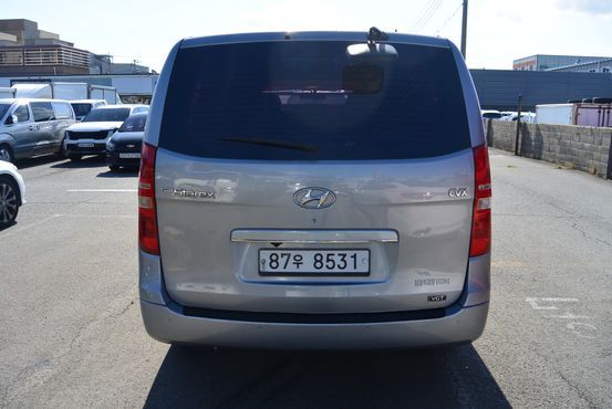 Hyundai Starex 5-Seater VAN CVX Luxury — пробег 164 711 км — фото 4 из 5