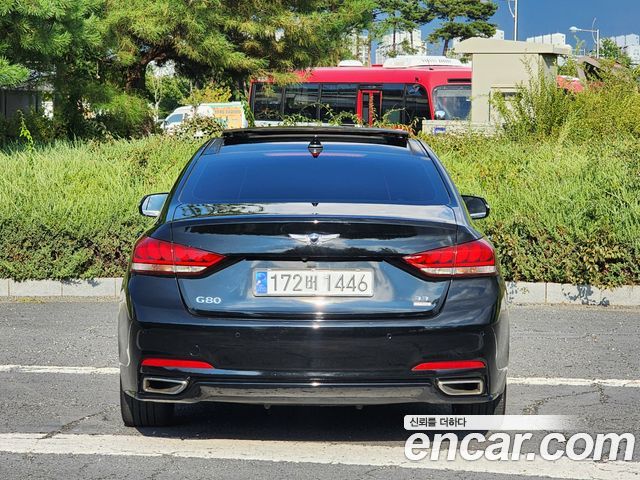 Hyundai Genesis из Кореи Encar