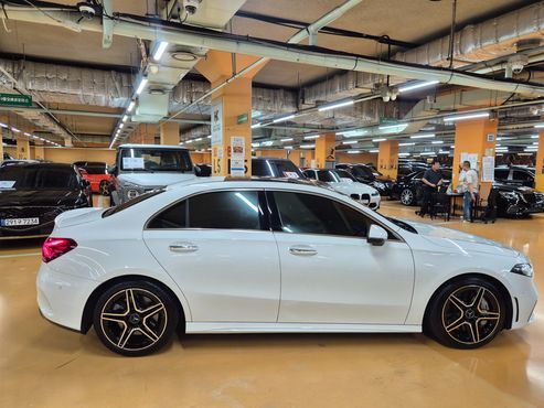 Mercedes-Benz A-Class AMG A35 4MATIC Sedan — пробег 56 800 км — фото 5 из 5