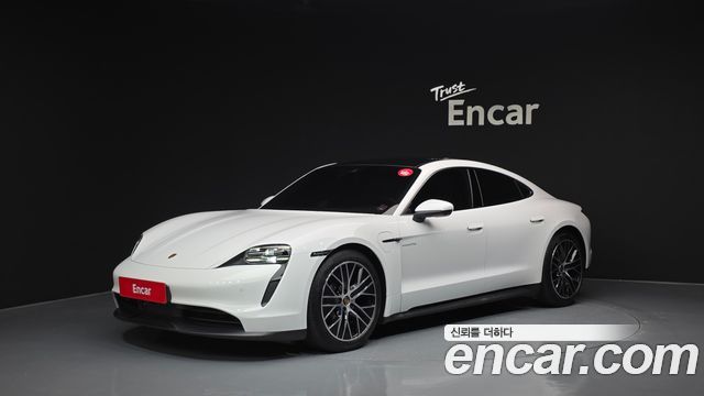 Porsche Taycan Base — пробег 17 225 км — фото 1 из 5