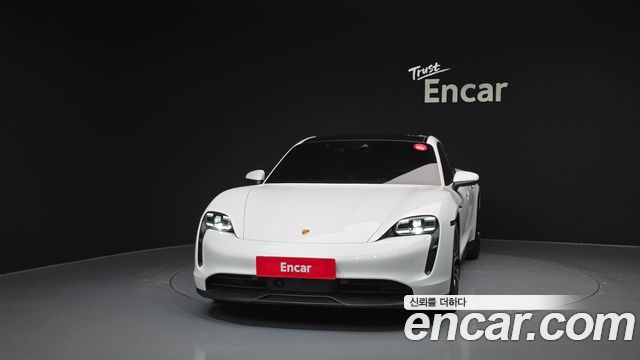 Porsche Taycan Base — пробег 17 225 км — фото 3 из 5