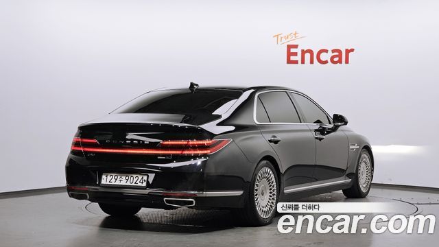Genesis G90 5.0 AWD Prestige — пробег 111 051 км — фото 2 из 5