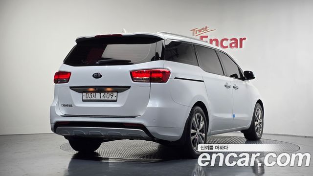Kia Carnival 9-Seater Noblesse Special — пробег 148 924 км — фото 2 из 5
