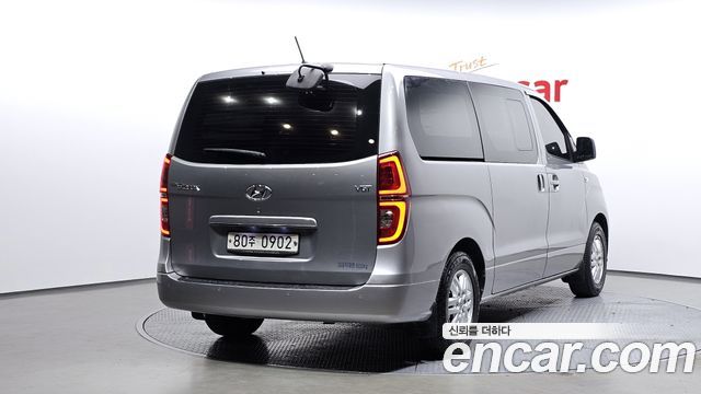 Hyundai Starex Van 5-Seater Modern — пробег 140 617 км — фото 2 из 5