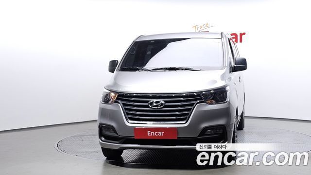 Hyundai Starex Van 5-Seater Modern — пробег 140 617 км — фото 3 из 5