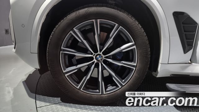 BMW X5 xDrive 30d M Sport — пробег 19 176 км — фото 5 из 5