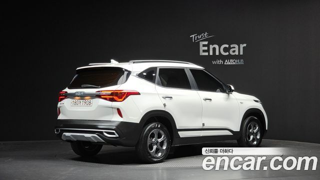 Kia Seltos из Кореи Encar